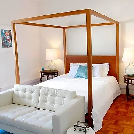 Magnolia Bed & Breakfast *